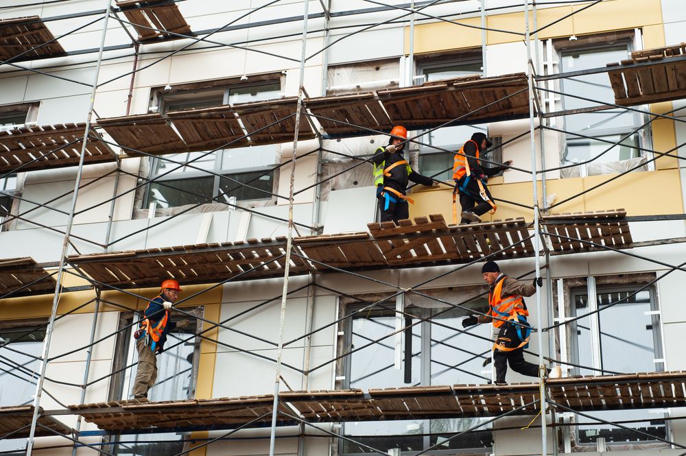 Acoperiș și fațadă